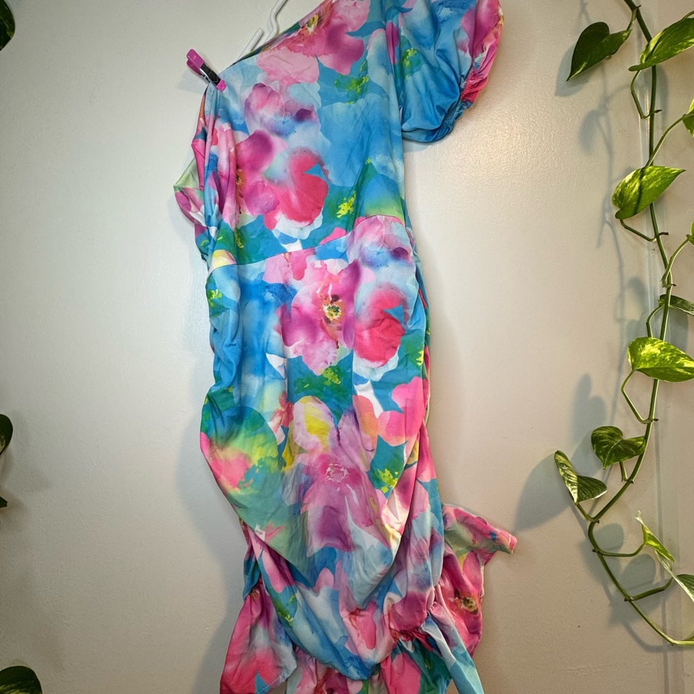 SHEIN Blue and Pink Dress Coverup Vibrant Design/SizeM/It was used only 1 time